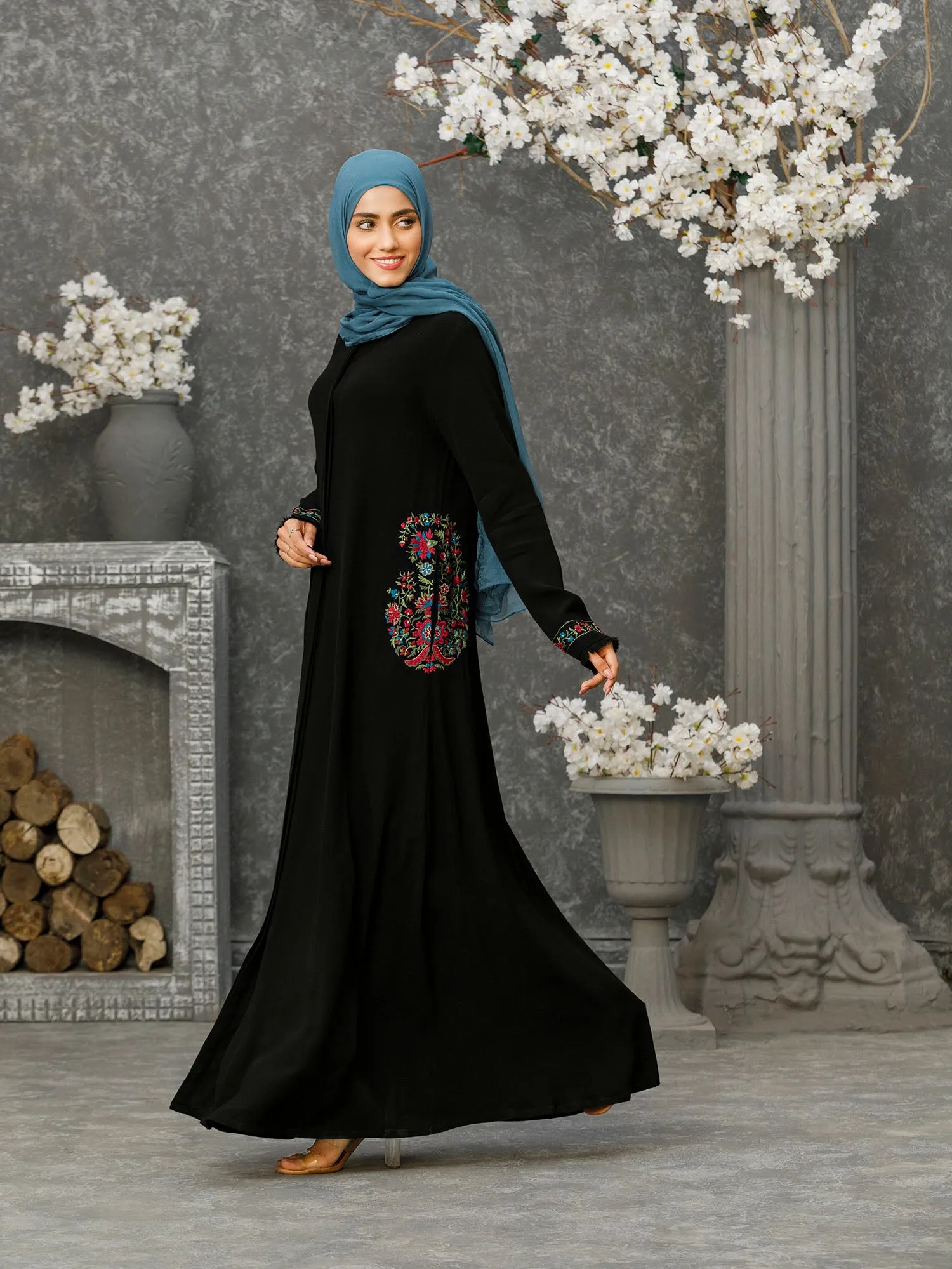 Abaya Badamwari Bagh Black