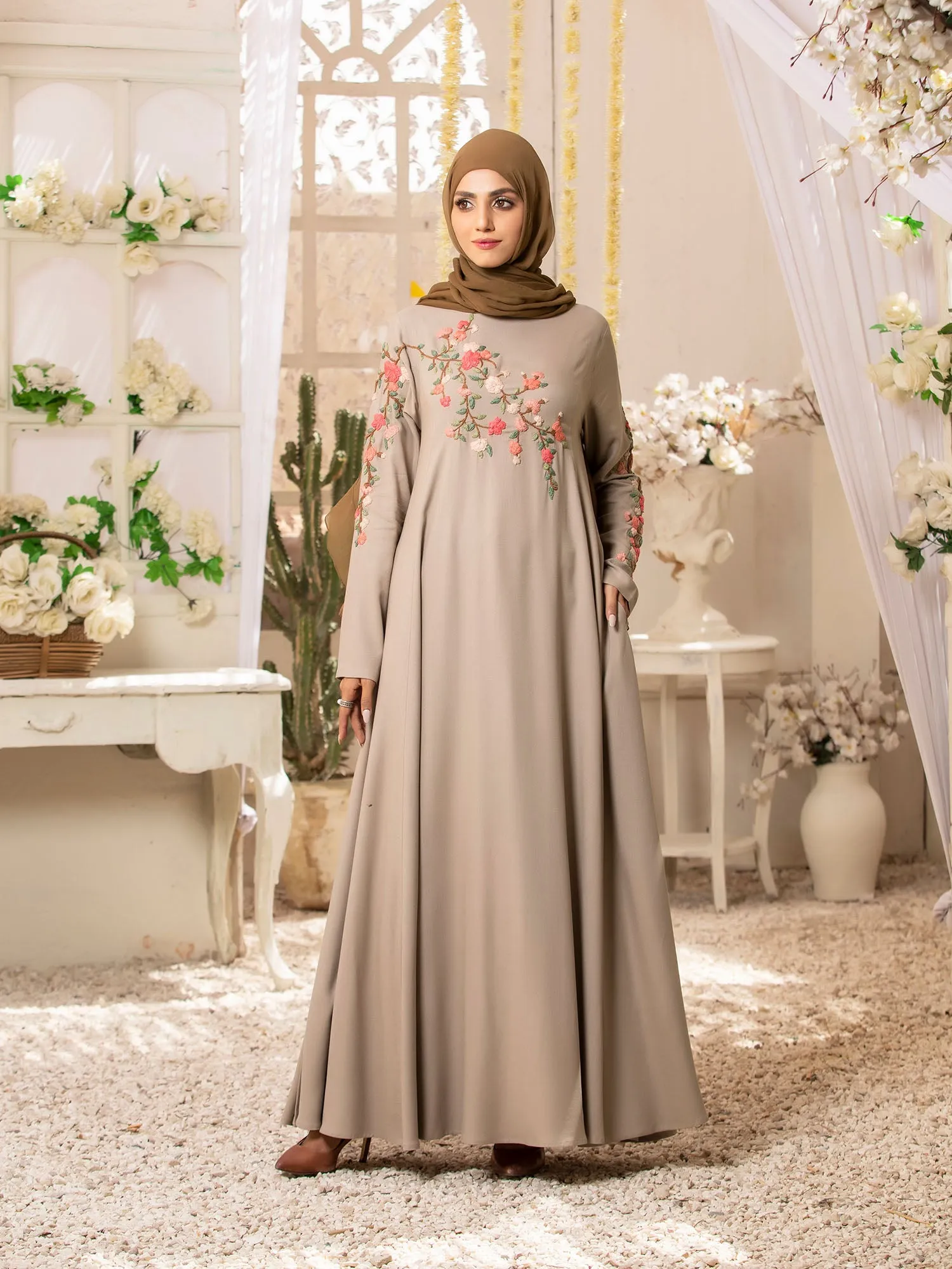 Abaya Floral Cocktail