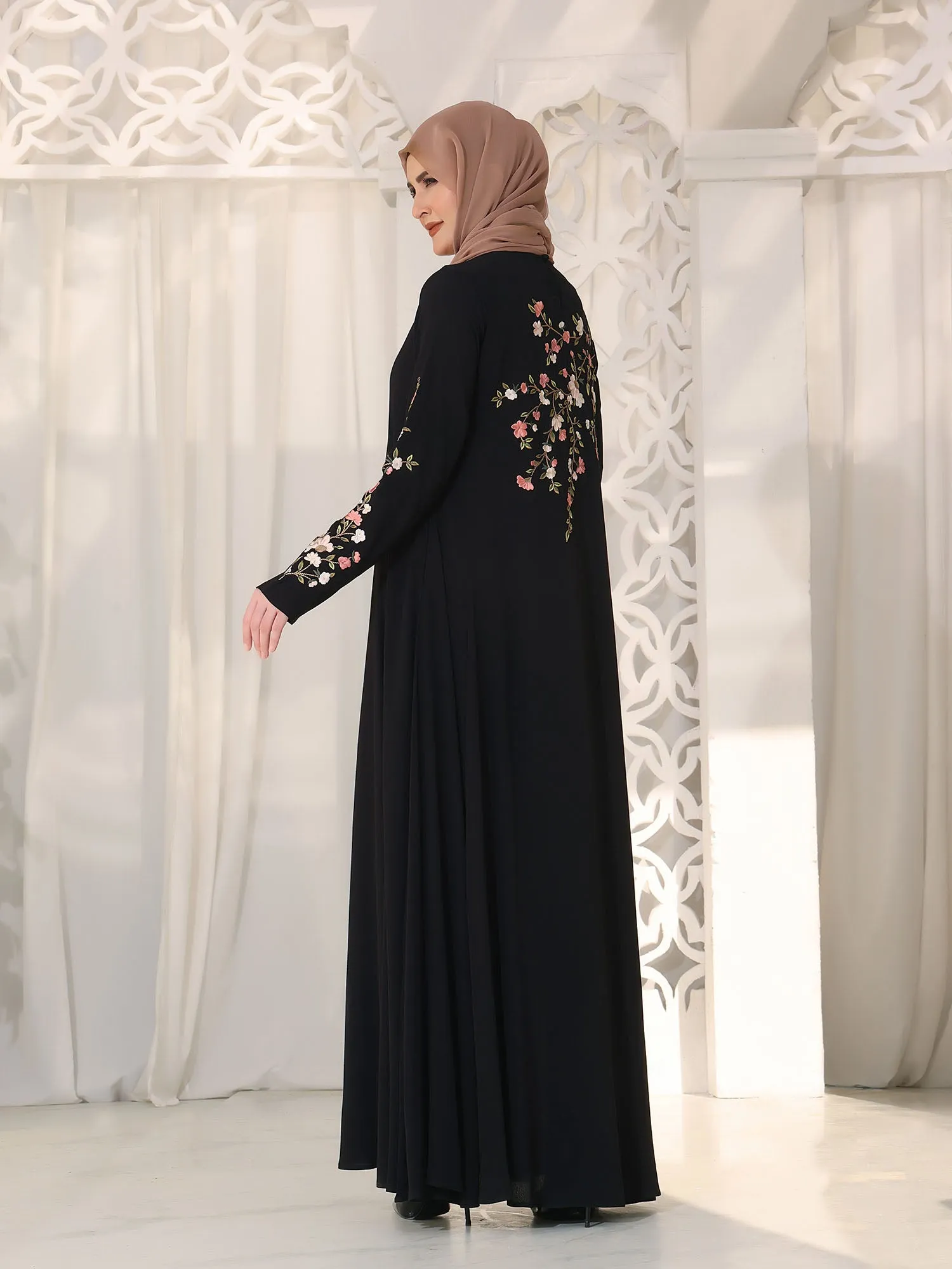 Abaya Gulistan