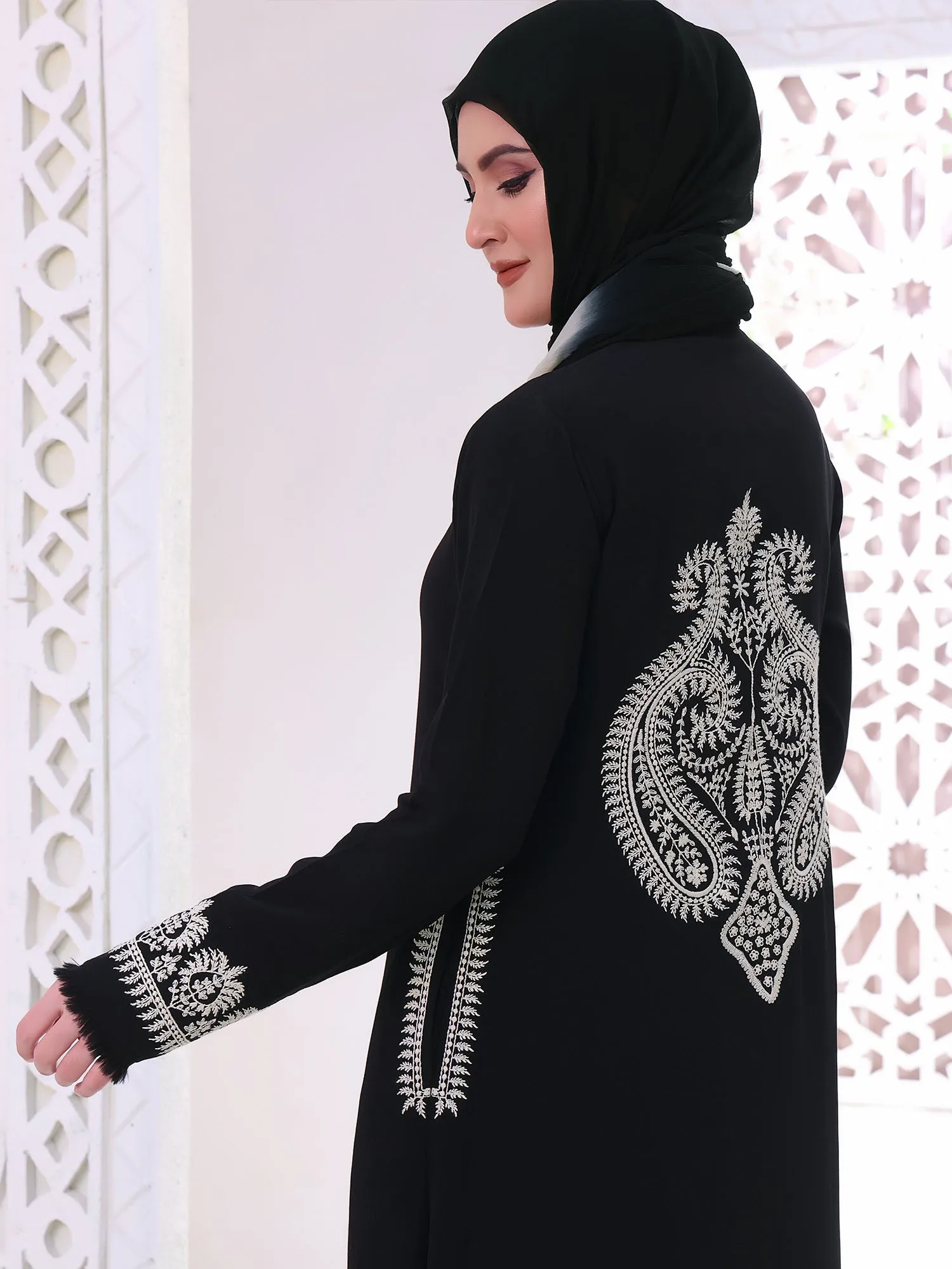 Abaya Lazy Daisy