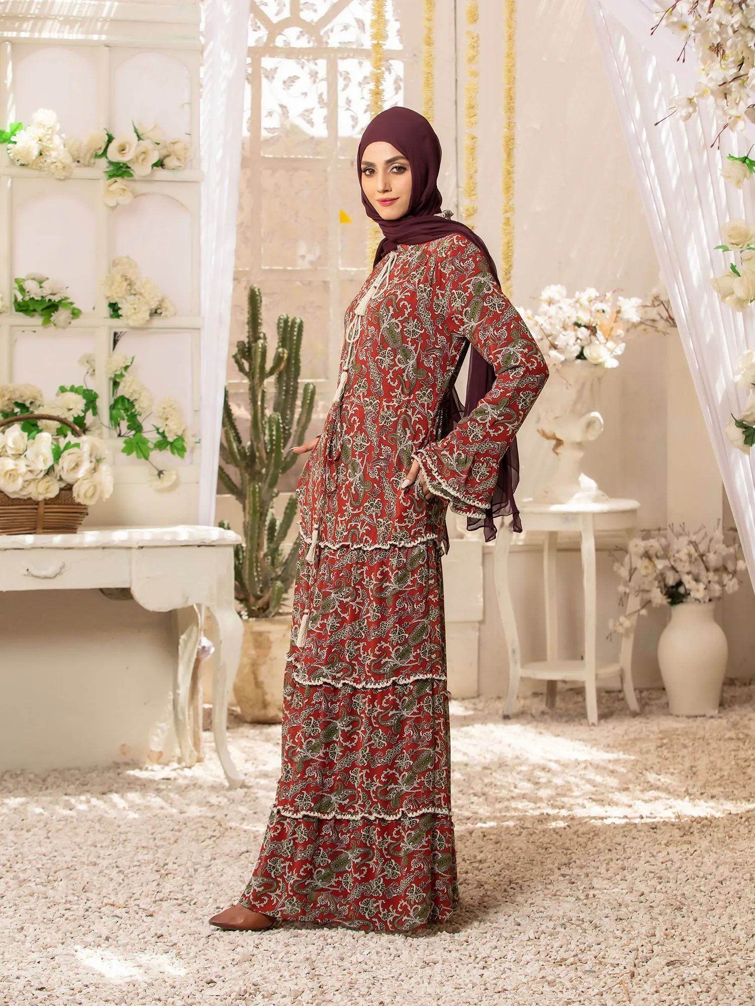 Abaya Paisley Charm