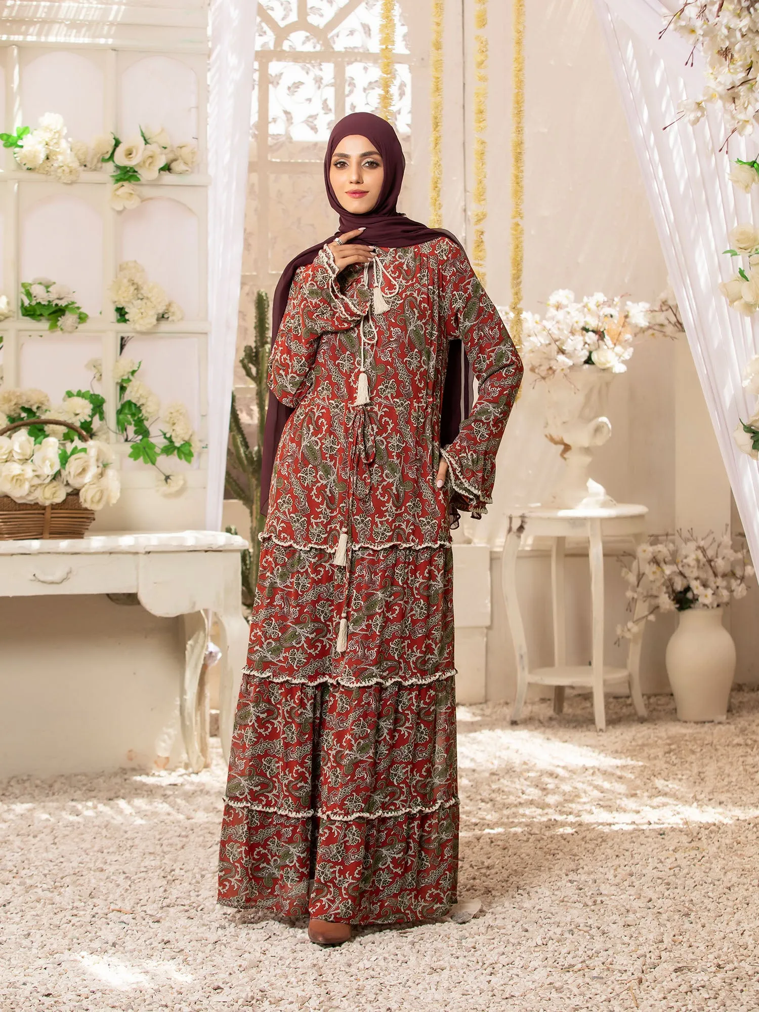 Abaya Paisley Charm