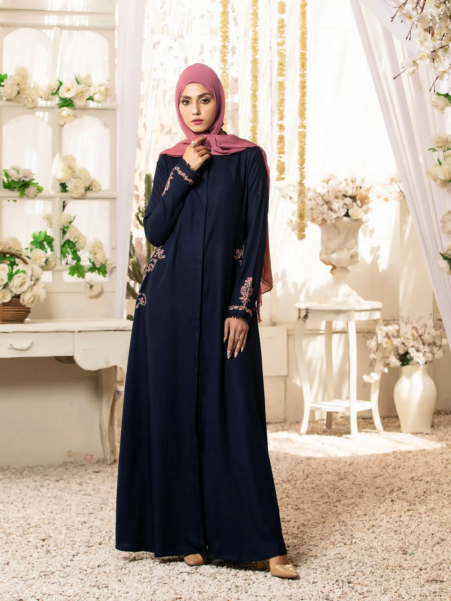 Abaya Sozni