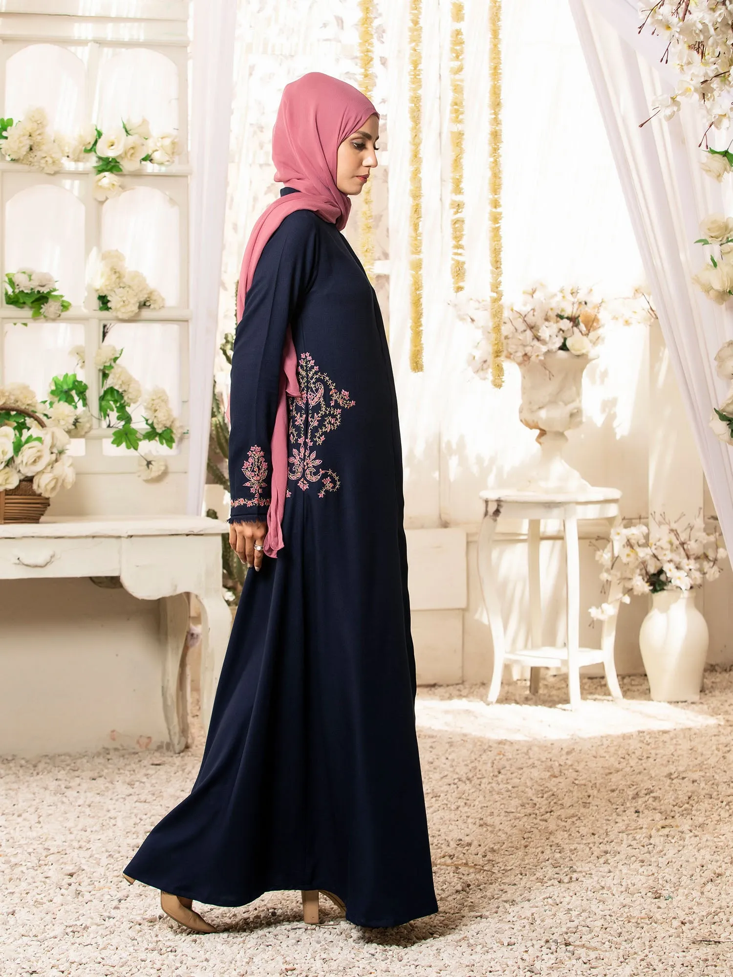 Abaya Sozni