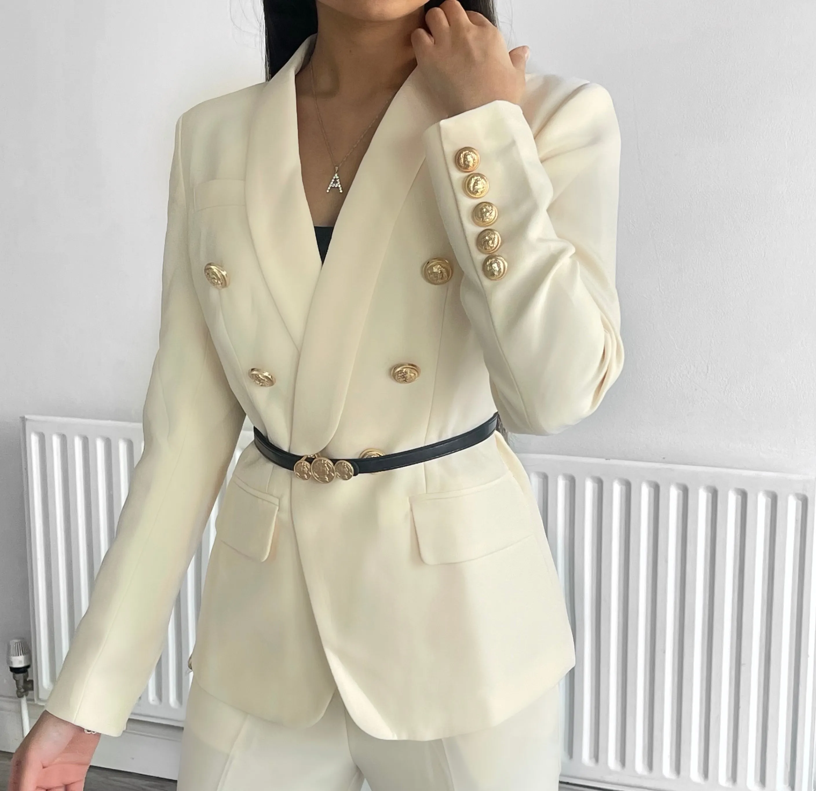 ICONIC BEIGE TWO PIECES SET BLAZER AND TROUSER