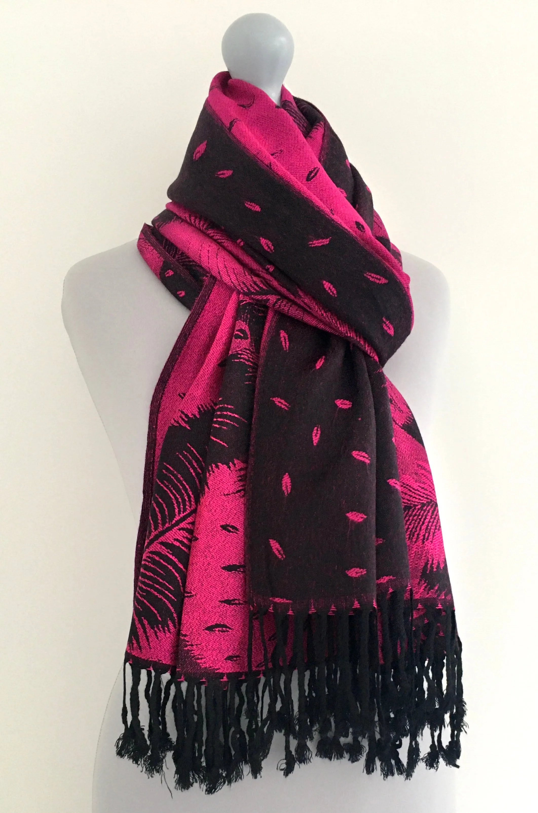 LARGE BLACK FEATHER AND LEAF PRINT REVERSIBLE PASHMINA SHAWL SCARF