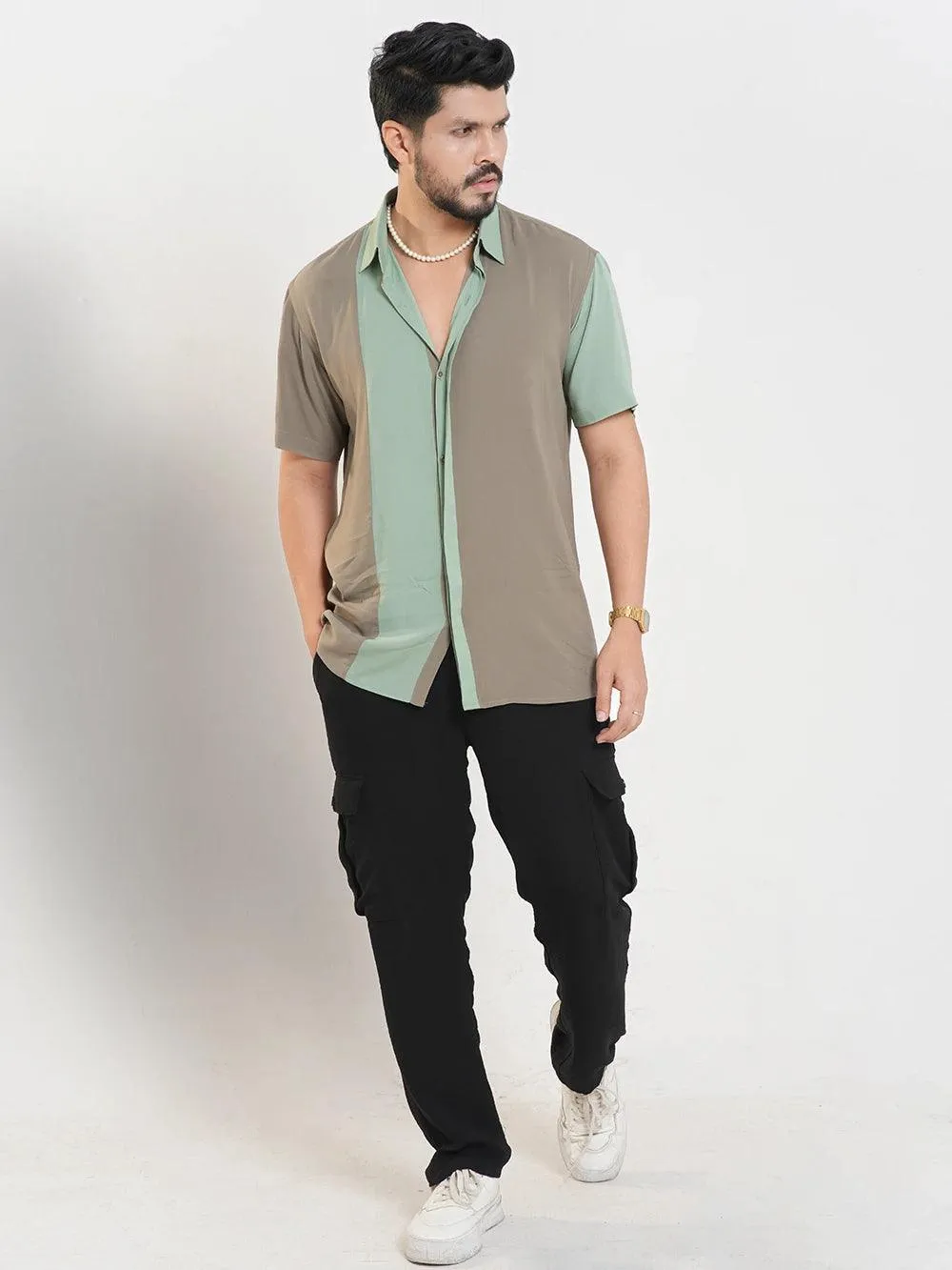 Men's Short Sleeve Casual Shirt in Olive Grove Contrast