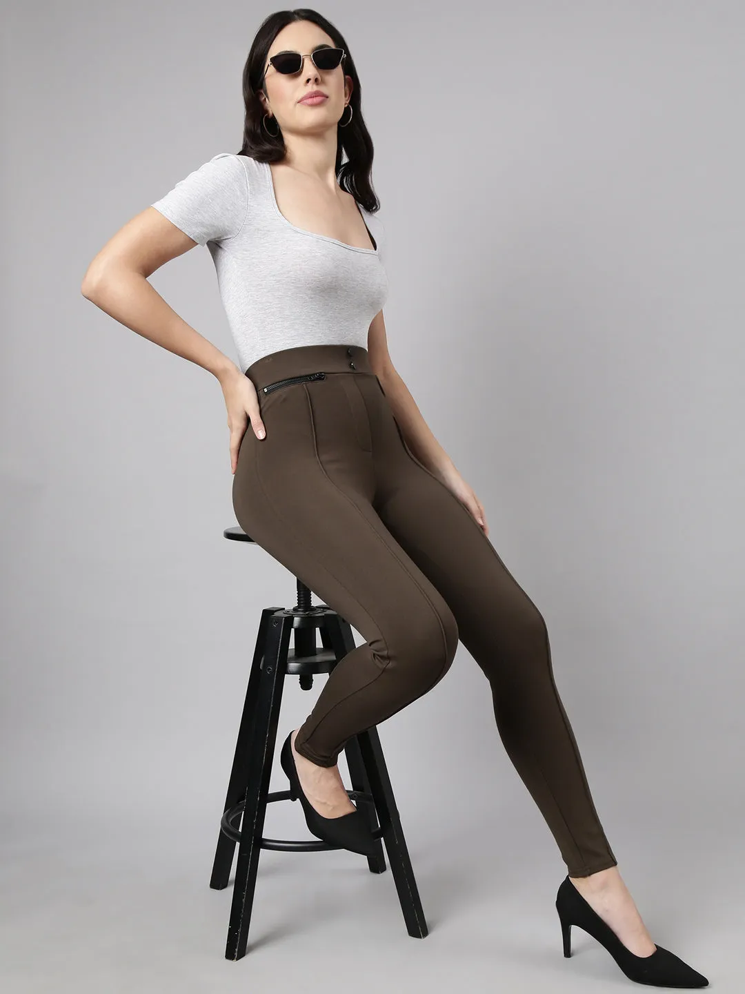 Women Solid Olive Skinny Fit Jeggings