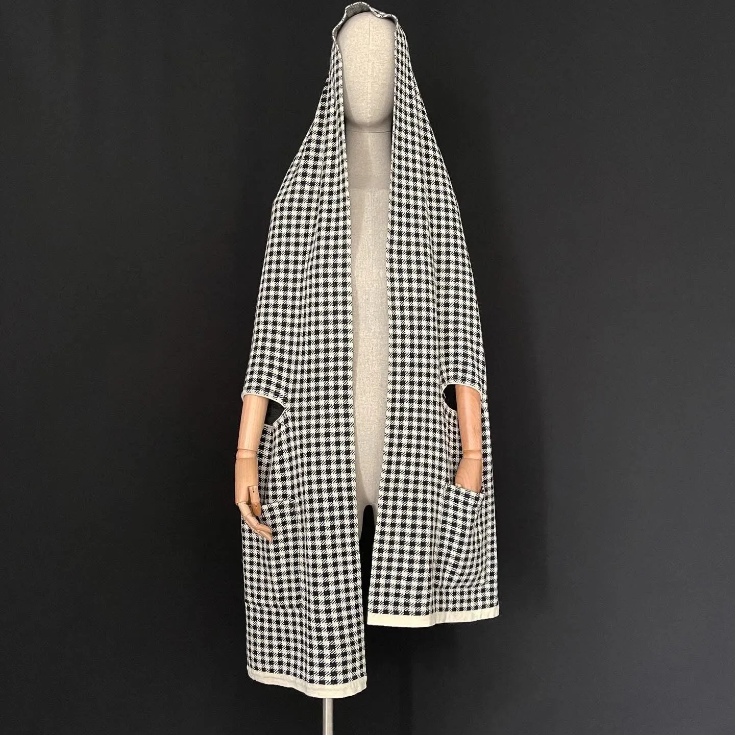 YOHJI YAMAMOTO Archive 2003 Houndstooth runway transformer scarf